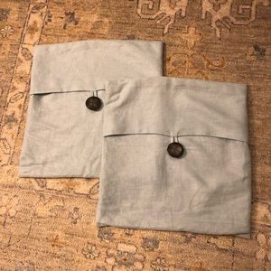 LIKE NEW set of 2 linen Pottery Barn light blue pillow covers, 18”x18”